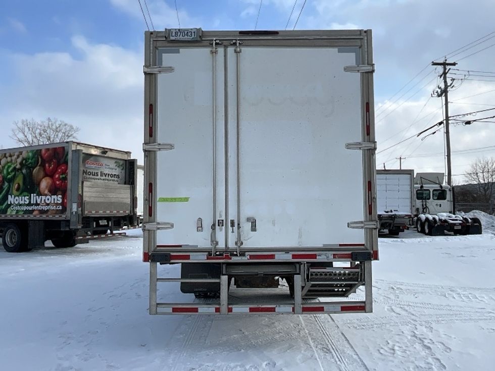 Light Duty Box Truck-Light and Medium Duty Trucks-Isuzu-2020-NPR EFI-Montreal-PQ-247,513\n\t\tkm-$ 34,500 - Image 7