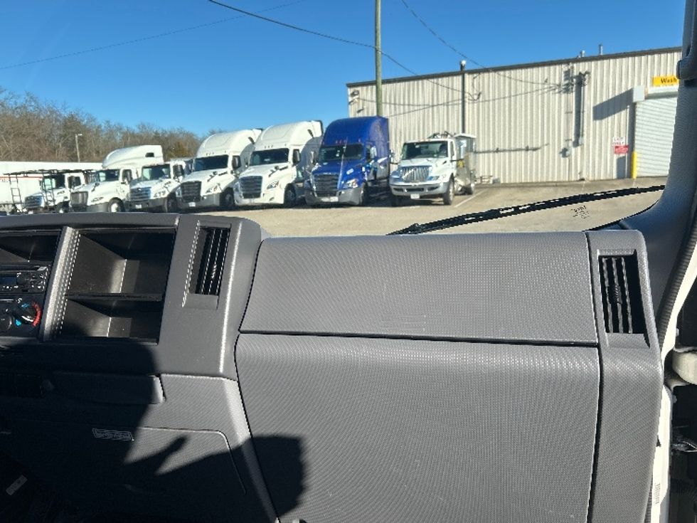 Light Duty Box Truck-Light and Medium Duty Trucks-Isuzu-2020-NPR EFI-Nashville (Mount Juliet)-TN-105,018\n\t\tmiles-$ 38,250 - Image 21