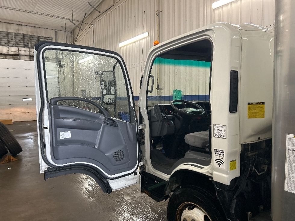 Light Duty Box Truck-Light and Medium Duty Trucks-Isuzu-2020-NPR EFI-New Bedford-MA-91,282\n\t\tmiles-$ 36,750 - Image 16