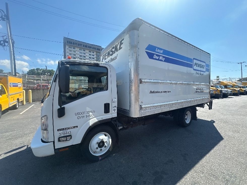 2020 Isuzu NPR photo 3