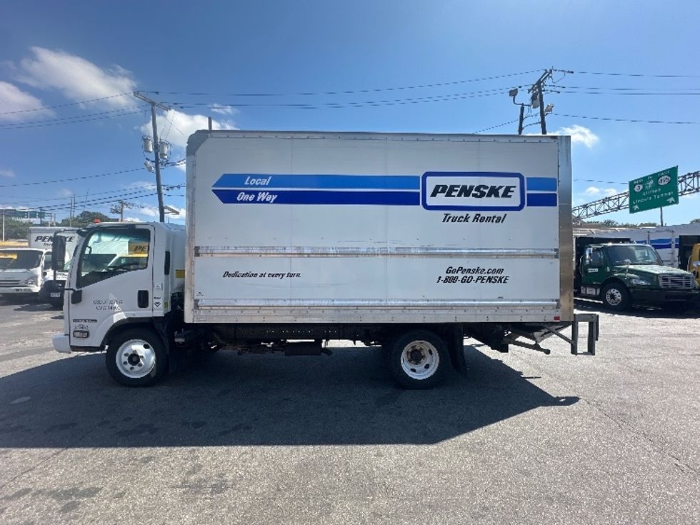 2020 Isuzu NPR photo 4