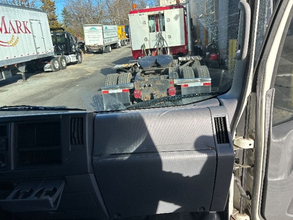Light Duty Box Truck-Light and Medium Duty Trucks-Isuzu-2020-NPR EFI-North Bergen-NJ-89,287\n\t\tmiles-$ 39,500 - Image 21