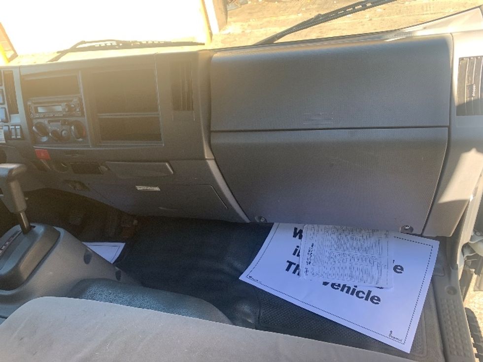 Light Duty Box Truck-Light and Medium Duty Trucks-Isuzu-2020-NPR EFI-Norton-MA-107,923\n\t\tmiles-$ 35,250 - Image 21