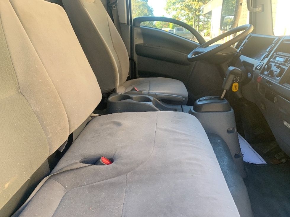 Light Duty Box Truck-Light and Medium Duty Trucks-Isuzu-2020-NPR EFI-Norton-MA-107,923\n\t\tmiles-$ 35,250 - Image 22