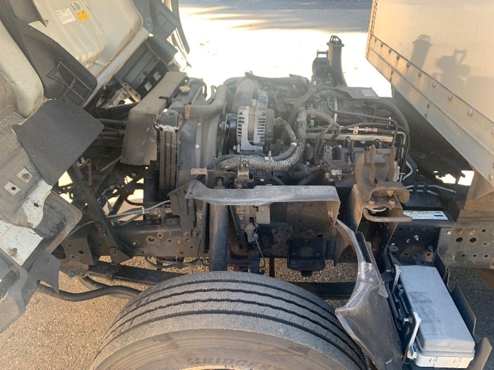 Light Duty Box Truck-Light and Medium Duty Trucks-Isuzu-2020-NPR EFI-Norton-MA-107,923\n\t\tmiles-$ 35,250 - Image 24