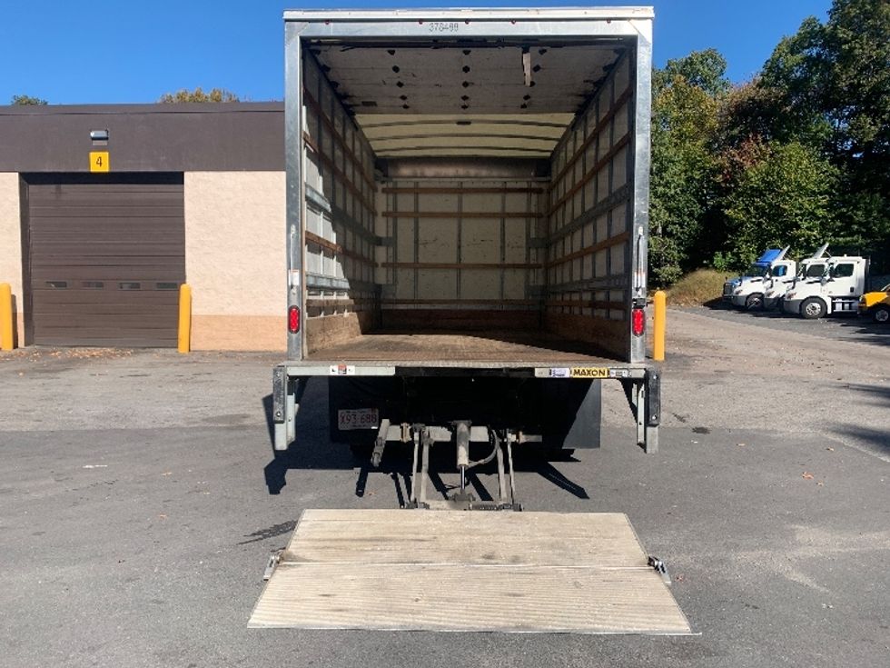 Light Duty Box Truck-Light and Medium Duty Trucks-Isuzu-2020-NPR EFI-Norton-MA-107,923\n\t\tmiles-$ 35,250 - Image 9