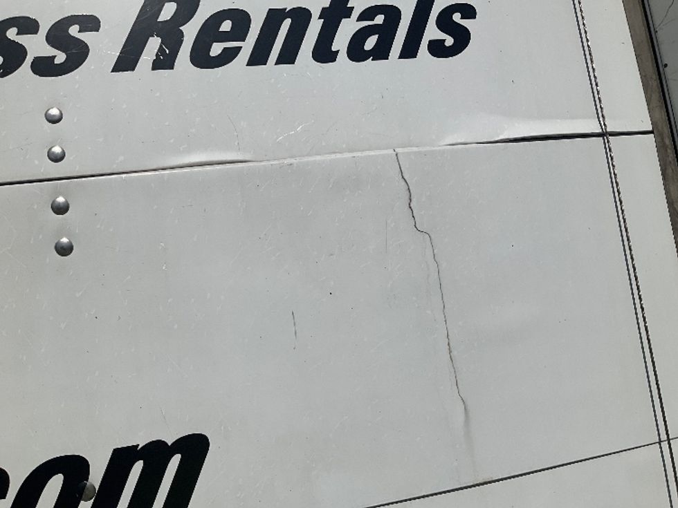 Light Duty Box Truck-Light and Medium Duty Trucks-Isuzu-2020-NPR EFI-Ocala-FL-93,393\n\t\tmiles-$ 40,250 - Image 27