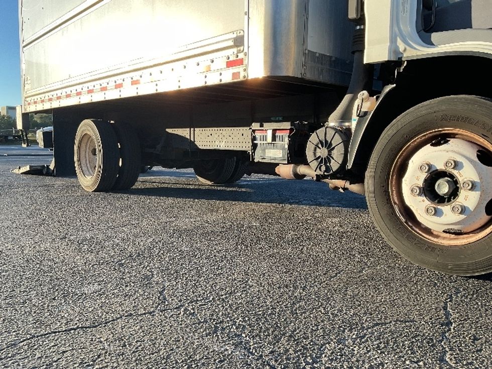 Light Duty Box Truck-Light and Medium Duty Trucks-Isuzu-2020-NPR EFI-Orlando-FL-152,632\n\t\tmiles-$ 31,000 - Image 14