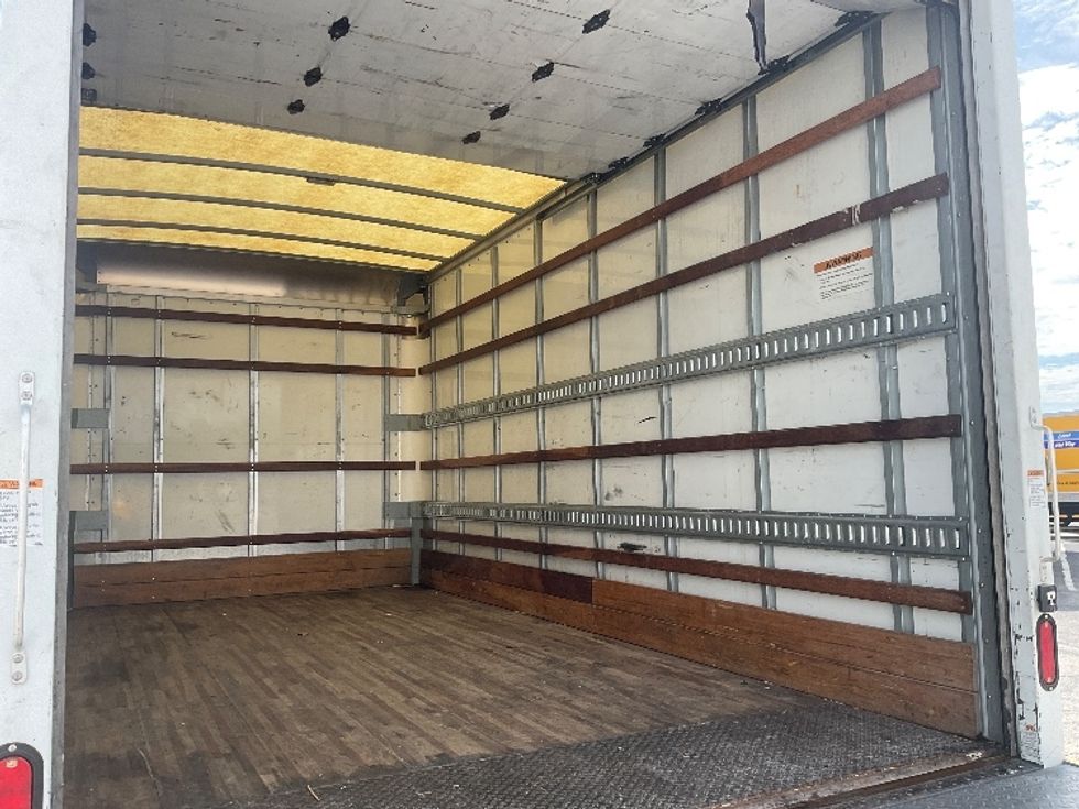Light Duty Box Truck-Light and Medium Duty Trucks-Isuzu-2020-NPR EFI-Orlando-FL-87,693\n\t\tmiles-$ 40,750 - Image 12