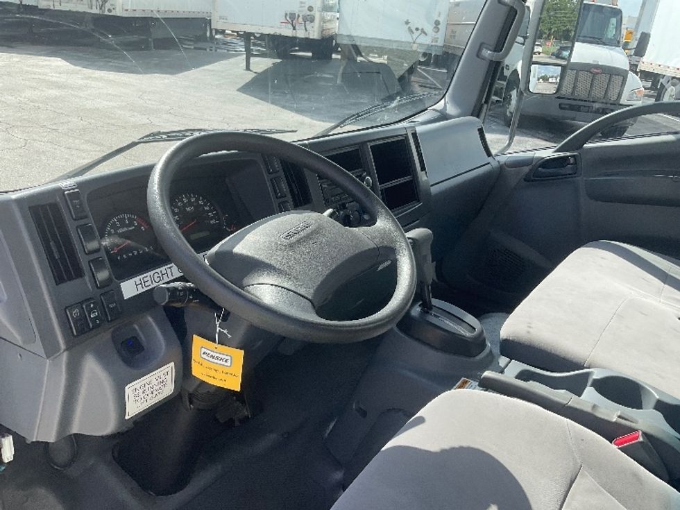 Light Duty Box Truck-Light and Medium Duty Trucks-Isuzu-2020-NPR EFI-Orlando-FL-87,693\n\t\tmiles-$ 40,750 - Image 17