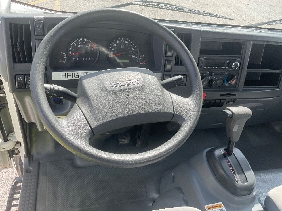 Light Duty Box Truck-Light and Medium Duty Trucks-Isuzu-2020-NPR EFI-Orlando-FL-87,693\n\t\tmiles-$ 40,750 - Image 18