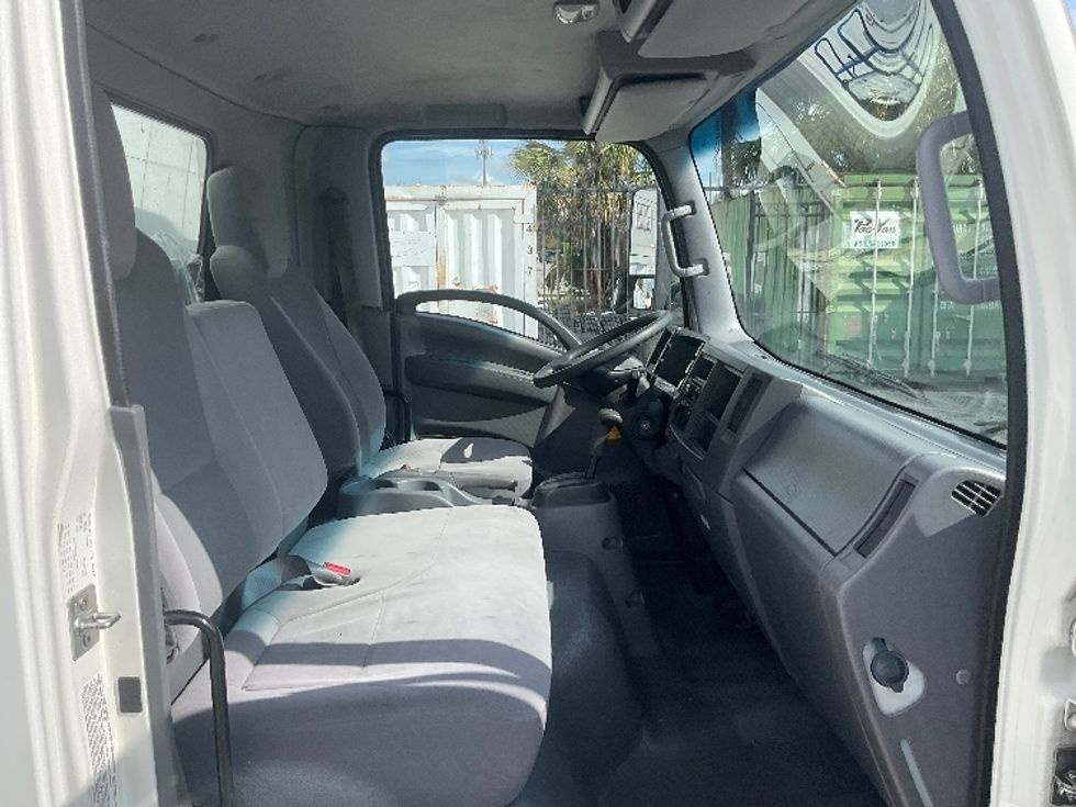 Light Duty Box Truck-Light and Medium Duty Trucks-Isuzu-2020-NPR EFI-Orlando-FL-87,693\n\t\tmiles-$ 40,750 - Image 22