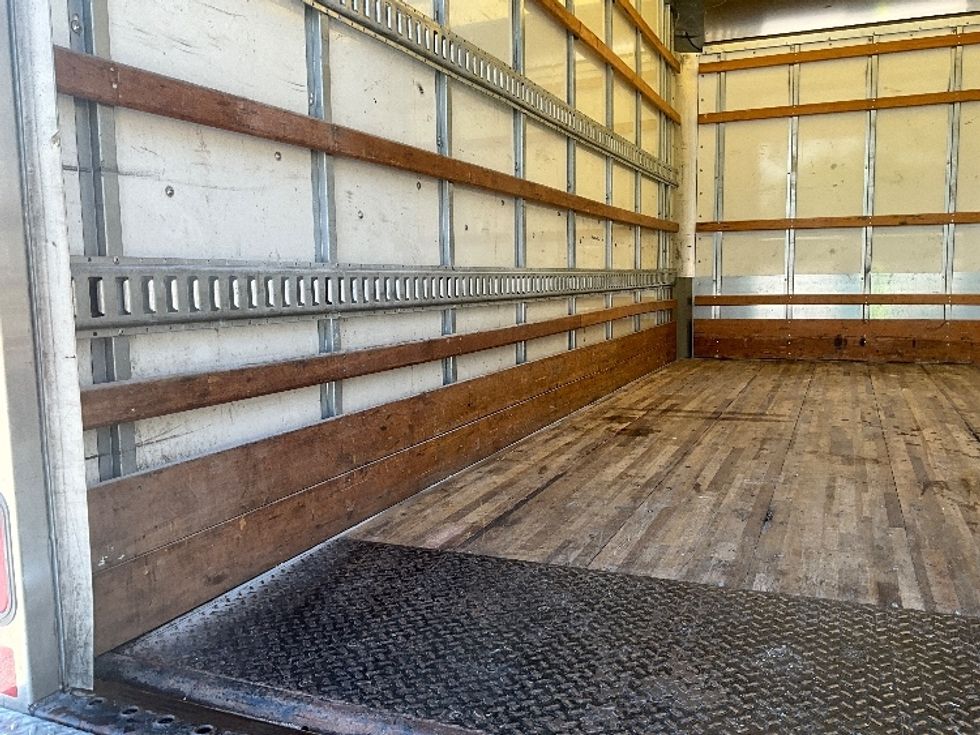 Light Duty Box Truck-Light and Medium Duty Trucks-Isuzu-2020-NPR EFI-Orlando-FL-95,332\n\t\tmiles-$ 40,000 - Image 11