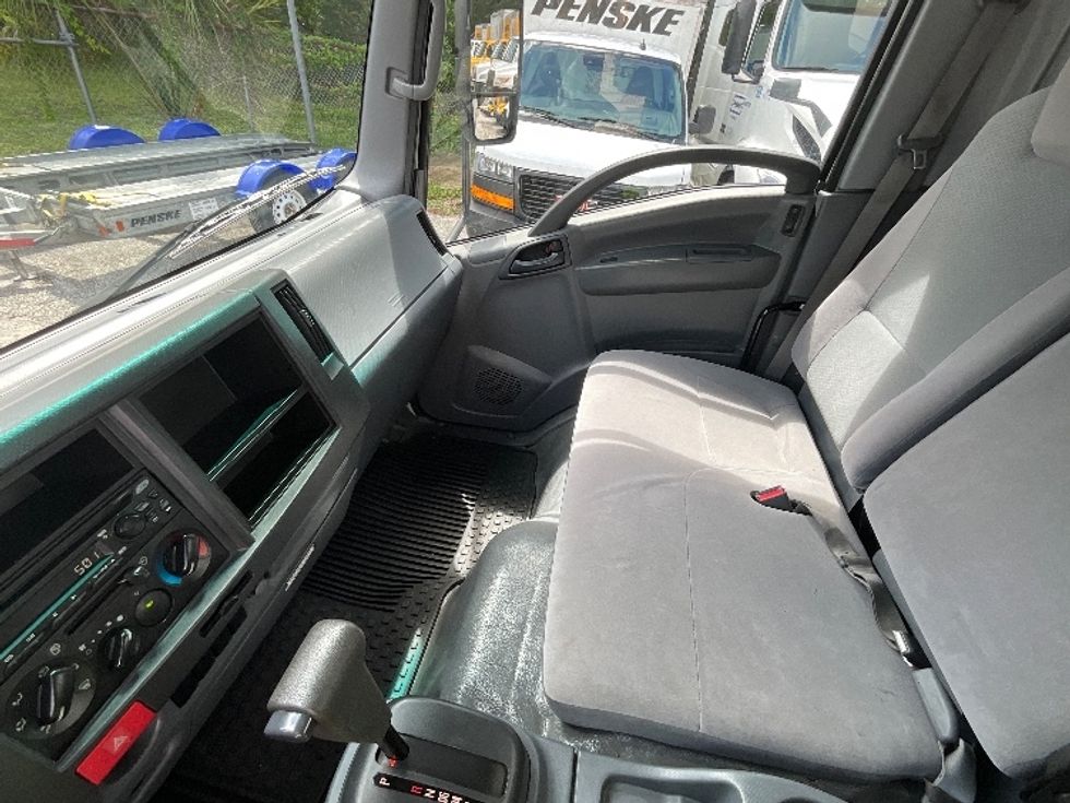 Light Duty Box Truck-Light and Medium Duty Trucks-Isuzu-2020-NPR EFI-Orlando-FL-95,332\n\t\tmiles-$ 40,000 - Image 19