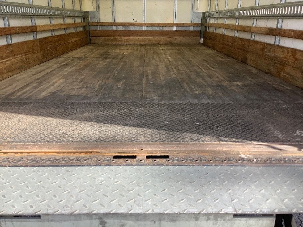 Light Duty Box Truck-Light and Medium Duty Trucks-Isuzu-2020-NPR EFI-Pensacola-FL-100,889\n\t\tmiles-$ 39,500 - Image 10