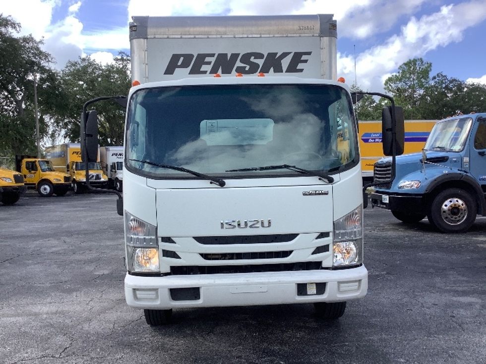 2020 Isuzu NPR photo 2
