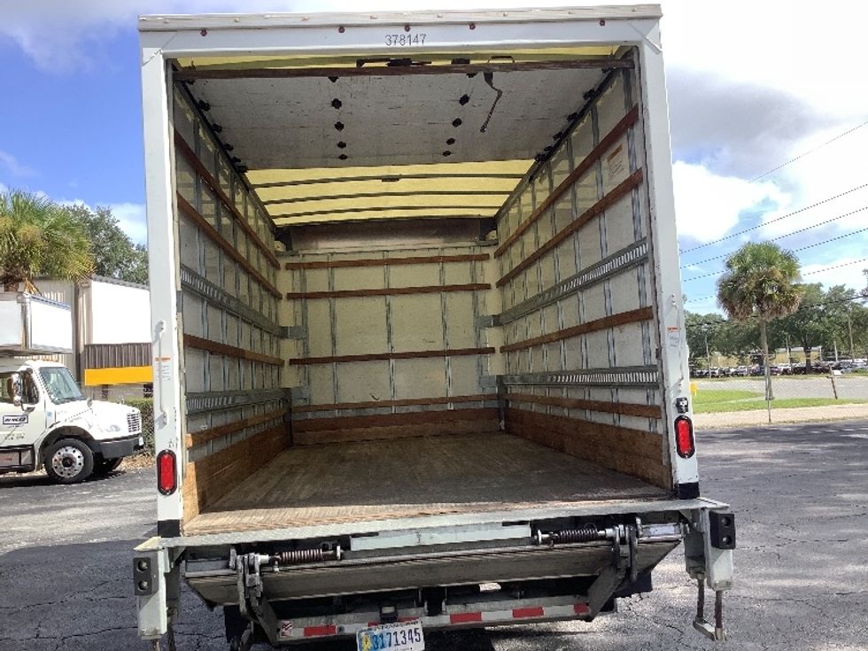 2020 Isuzu NPR photo 7