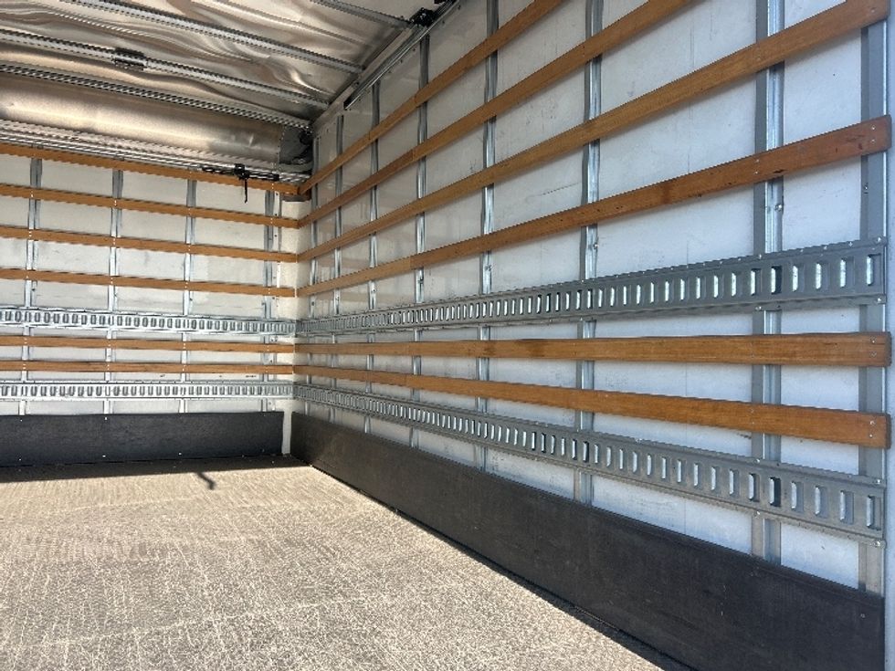 Light Duty Box Truck-Light and Medium Duty Trucks-Isuzu-2020-NPR EFI-Phoenix-AZ-55,763\n\t\tmiles-$ 43,500 - Image 12