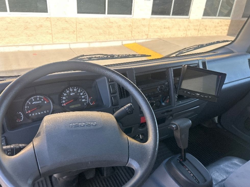 Light Duty Box Truck-Light and Medium Duty Trucks-Isuzu-2020-NPR EFI-Phoenix-AZ-55,763\n\t\tmiles-$ 43,500 - Image 18