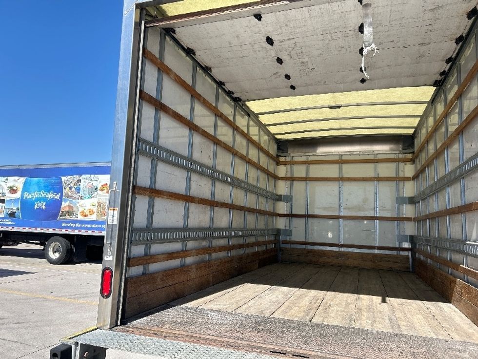 Light Duty Box Truck-Light and Medium Duty Trucks-Isuzu-2020-NPR EFI-Phoenix-AZ-80,488\n\t\tmiles-$ 41,500 - Image 11