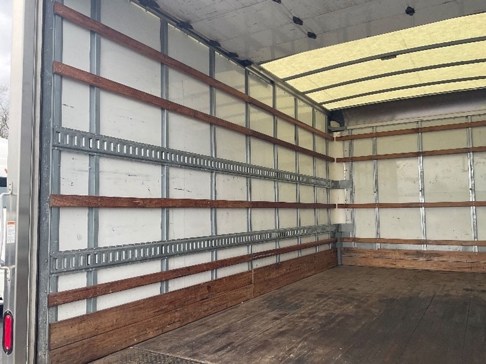 Light Duty Box Truck-Light and Medium Duty Trucks-Isuzu-2020-NPR EFI-Piqua-OH-88,913\n\t\tmiles-$ 38,500 - Image 11