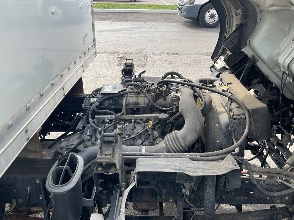 Light Duty Box Truck-Light and Medium Duty Trucks-Isuzu-2020-NPR EFI-Piqua-OH-94,941\n\t\tmiles-$ 37,750 - Image 23