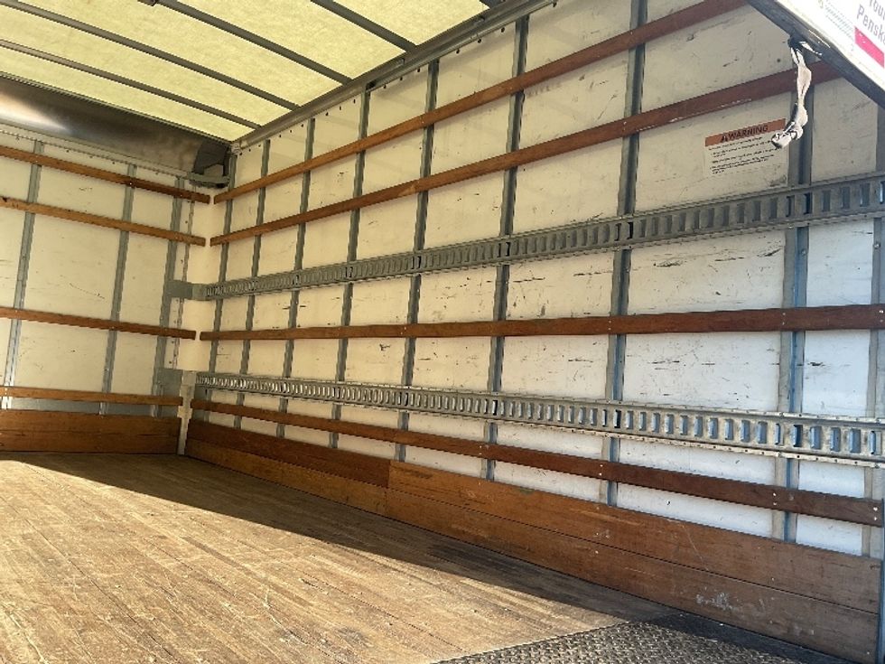 Light Duty Box Truck-Light and Medium Duty Trucks-Isuzu-2020-NPR EFI-Pompano Beach-FL-105,912\n\t\tmiles-$ 38,000 - Image 12