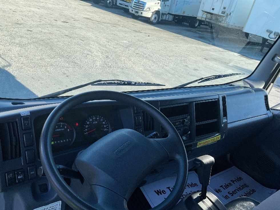 Light Duty Box Truck-Light and Medium Duty Trucks-Isuzu-2020-NPR EFI-Pompano Beach-FL-105,912\n\t\tmiles-$ 38,000 - Image 17