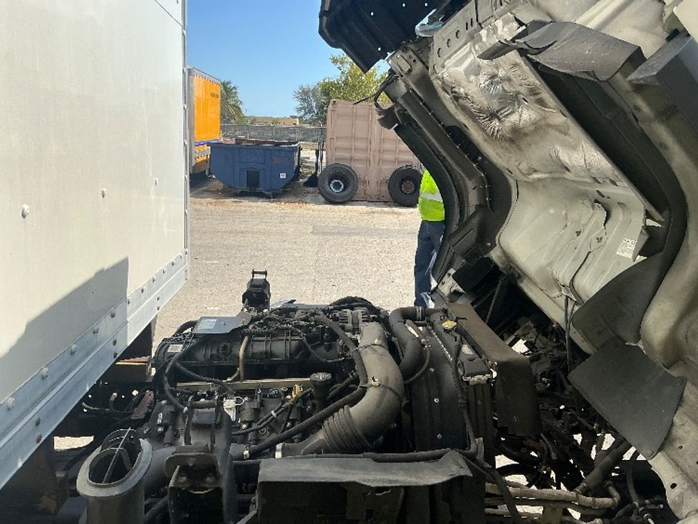 Light Duty Box Truck-Light and Medium Duty Trucks-Isuzu-2020-NPR EFI-Pompano Beach-FL-105,912\n\t\tmiles-$ 38,000 - Image 23