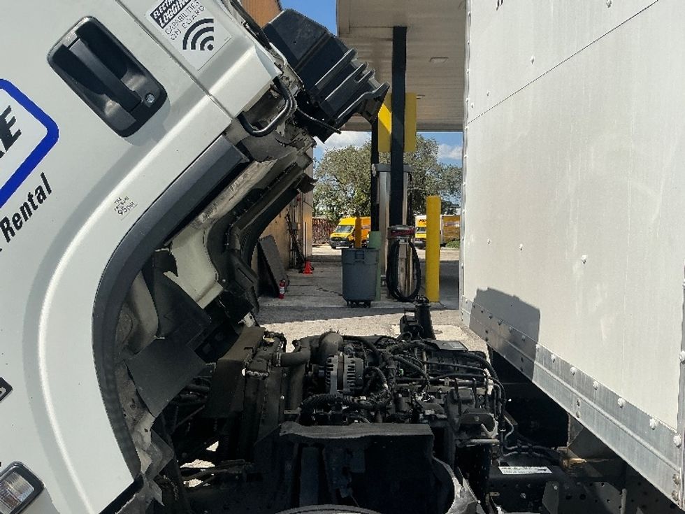 Light Duty Box Truck-Light and Medium Duty Trucks-Isuzu-2020-NPR EFI-Pompano Beach-FL-105,912\n\t\tmiles-$ 38,000 - Image 24