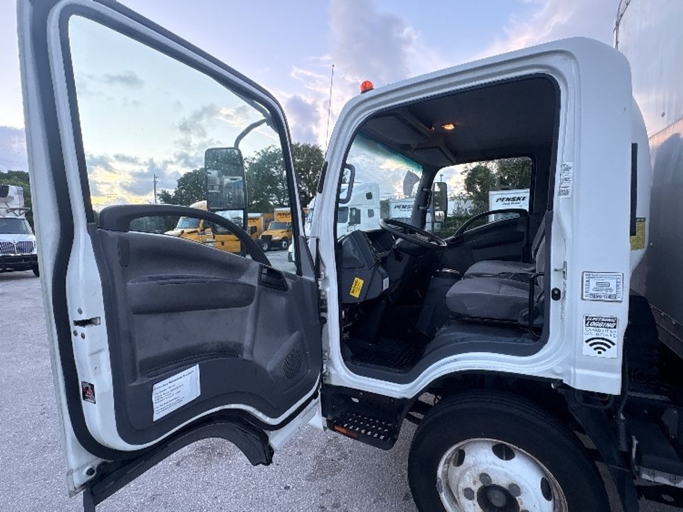 Light Duty Box Truck-Light and Medium Duty Trucks-Isuzu-2020-NPR EFI-Pompano Beach-FL-93,655\n\t\tmiles-$ 39,500 - Image 16