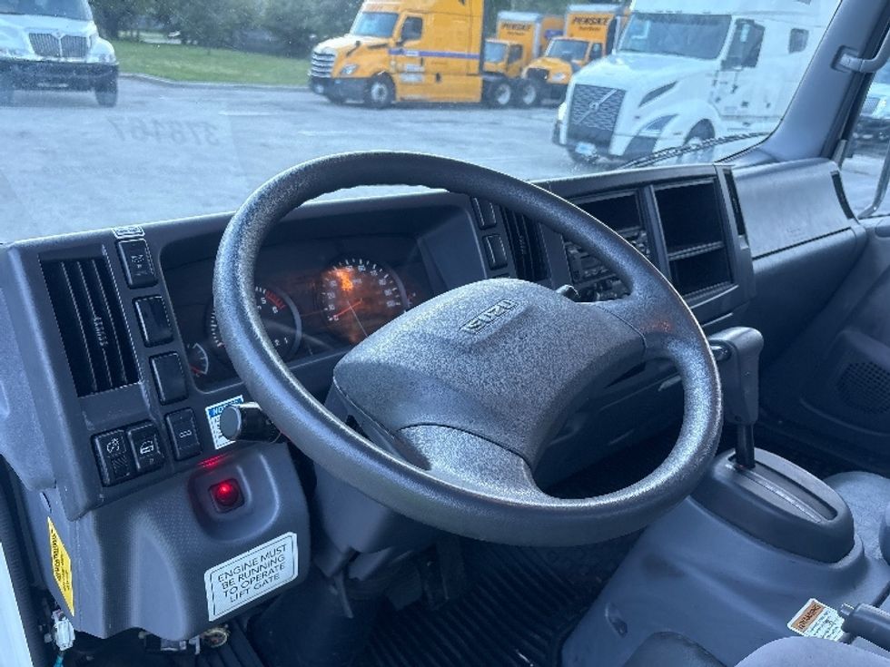Light Duty Box Truck-Light and Medium Duty Trucks-Isuzu-2020-NPR EFI-Pompano Beach-FL-93,655\n\t\tmiles-$ 39,500 - Image 17