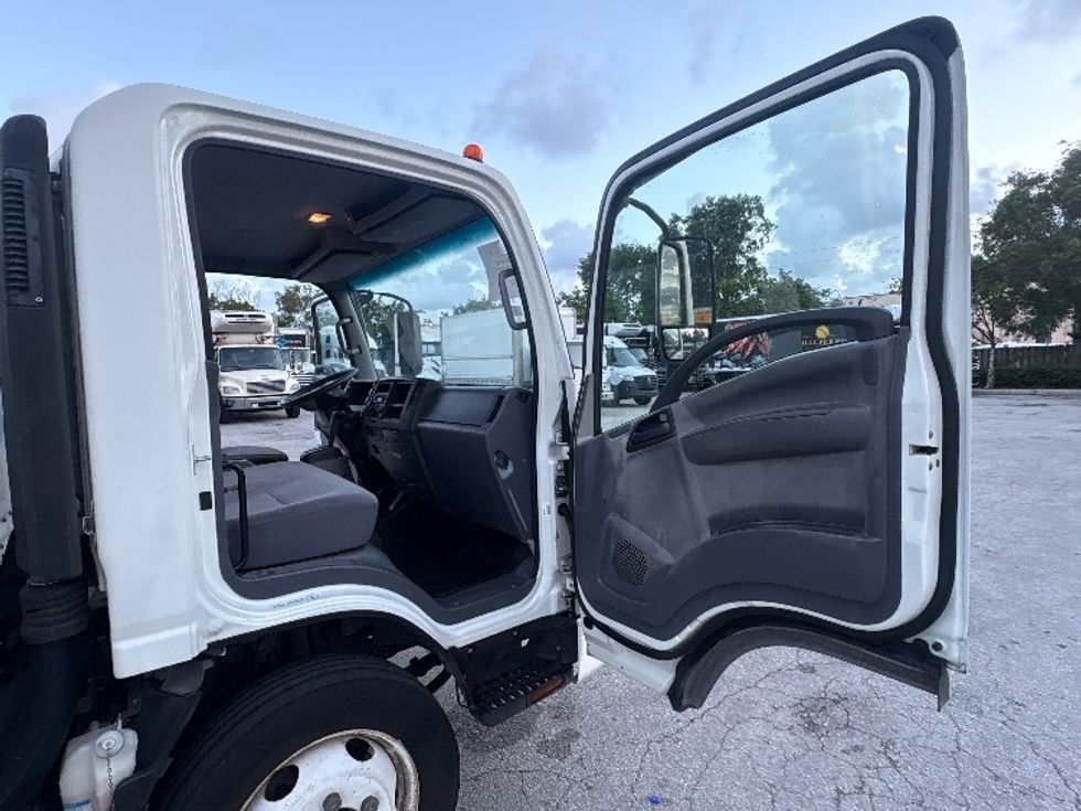 Light Duty Box Truck-Light and Medium Duty Trucks-Isuzu-2020-NPR EFI-Pompano Beach-FL-93,655\n\t\tmiles-$ 39,500 - Image 20