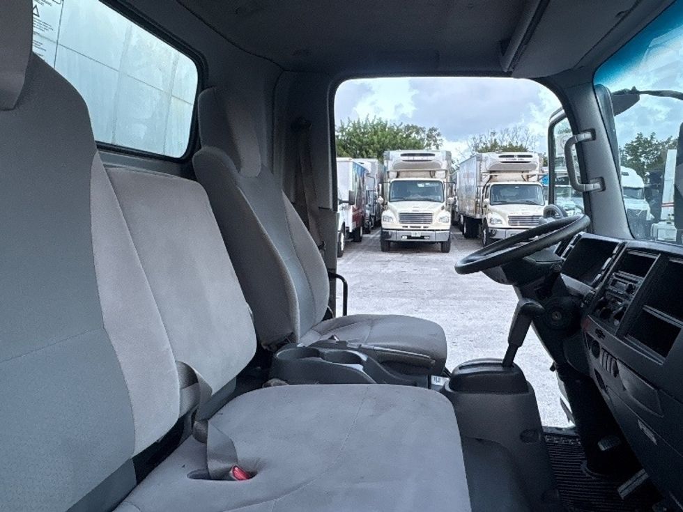 Light Duty Box Truck-Light and Medium Duty Trucks-Isuzu-2020-NPR EFI-Pompano Beach-FL-93,655\n\t\tmiles-$ 39,500 - Image 22