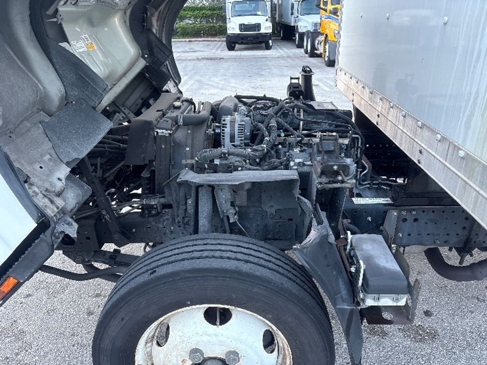 Light Duty Box Truck-Light and Medium Duty Trucks-Isuzu-2020-NPR EFI-Pompano Beach-FL-93,655\n\t\tmiles-$ 39,500 - Image 24