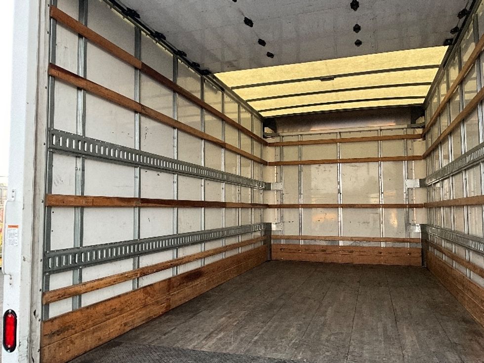 Light Duty Box Truck-Light and Medium Duty Trucks-Isuzu-2020-NPR EFI-Portland-OR-69,055\n\t\tmiles-$ 43,250 - Image 11