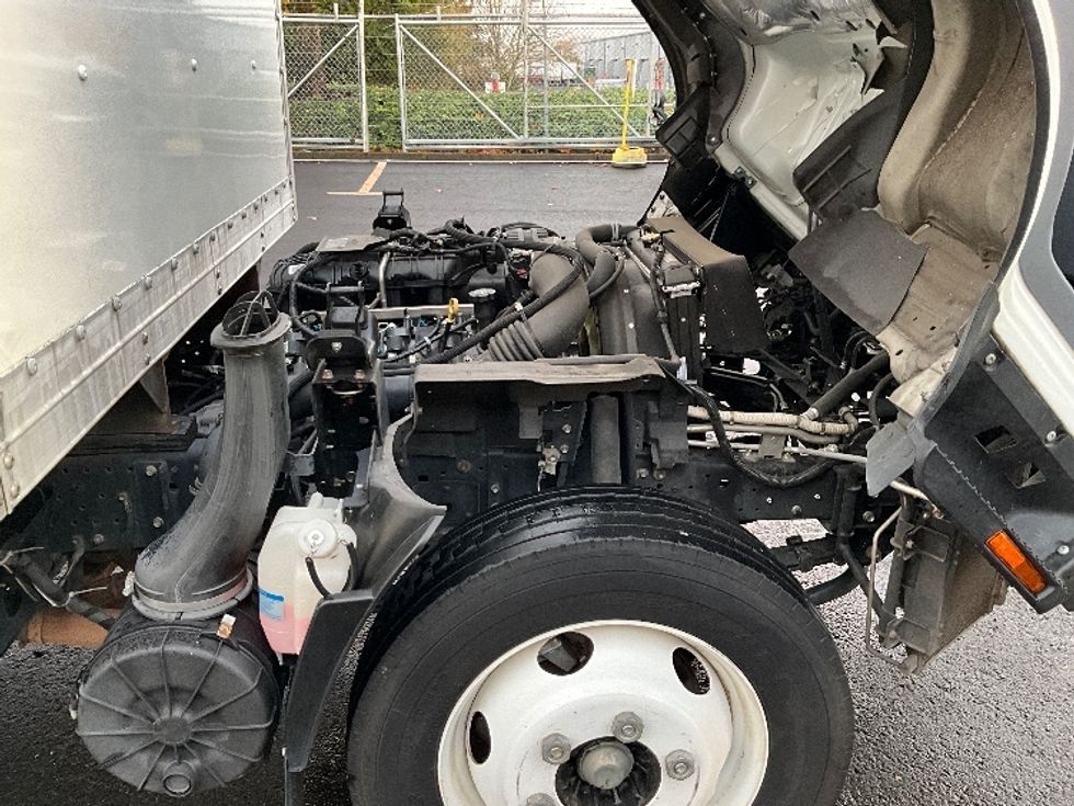 Light Duty Box Truck-Light and Medium Duty Trucks-Isuzu-2020-NPR EFI-Portland-OR-69,055\n\t\tmiles-$ 43,250 - Image 23