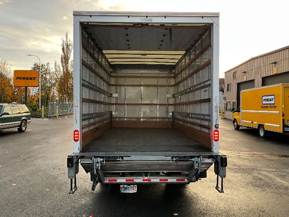 Light Duty Box Truck-Light and Medium Duty Trucks-Isuzu-2020-NPR EFI-Portland-OR-69,055\n\t\tmiles-$ 43,250 - Image 8