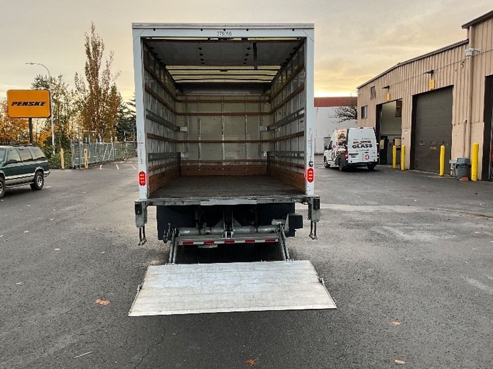 Light Duty Box Truck-Light and Medium Duty Trucks-Isuzu-2020-NPR EFI-Portland-OR-69,055\n\t\tmiles-$ 43,250 - Image 9