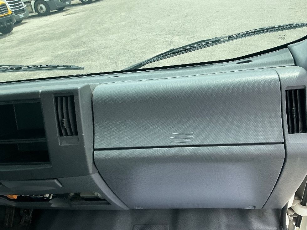 Light Duty Box Truck-Light and Medium Duty Trucks-Isuzu-2020-NPR EFI-Richland-MS-90,092\n\t\tmiles-$ 42,000 - Image 21