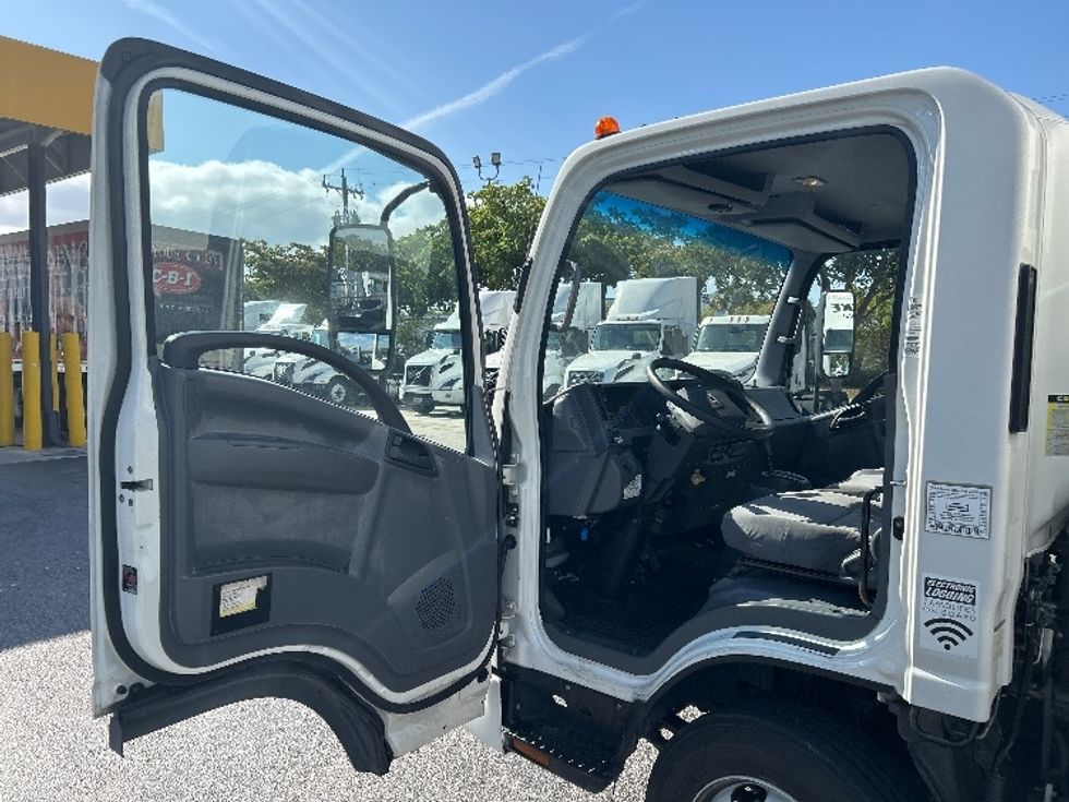 Light Duty Box Truck-Light and Medium Duty Trucks-Isuzu-2020-NPR EFI-Riviera Beach-FL-58,905\n\t\tmiles-$ 45,250 - Image 16