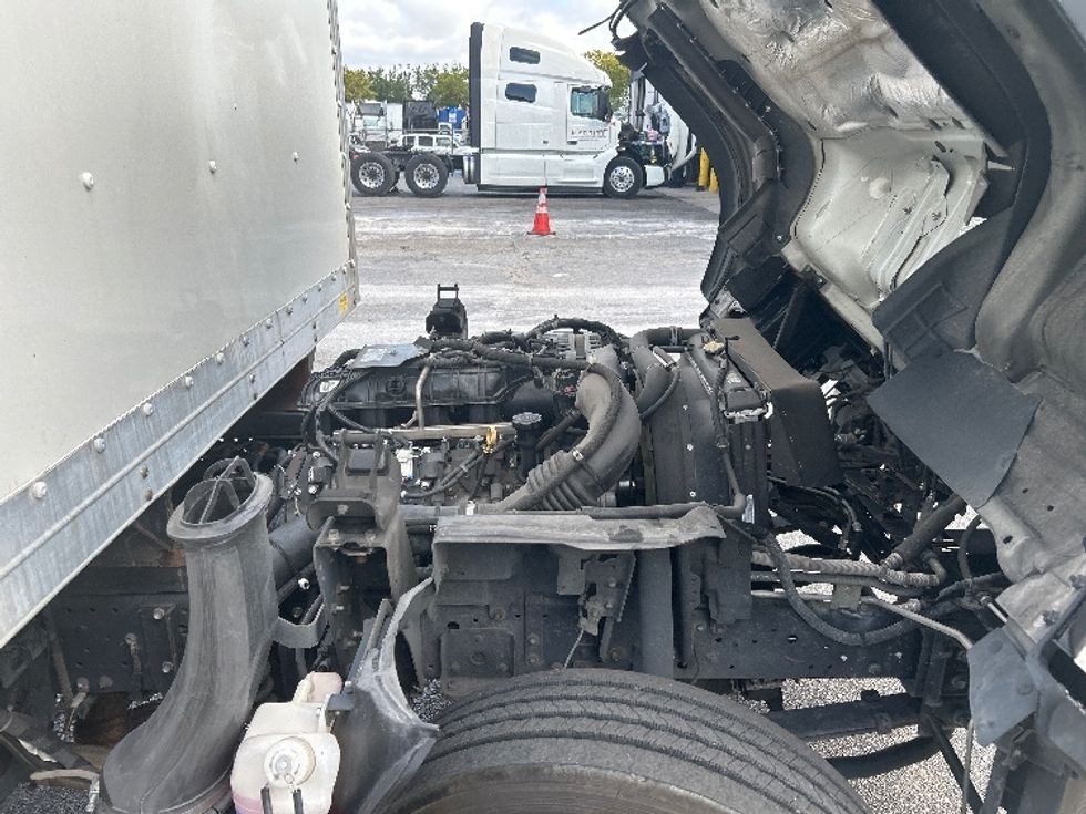 Light Duty Box Truck-Light and Medium Duty Trucks-Isuzu-2020-NPR EFI-Riviera Beach-FL-58,905\n\t\tmiles-$ 45,250 - Image 23