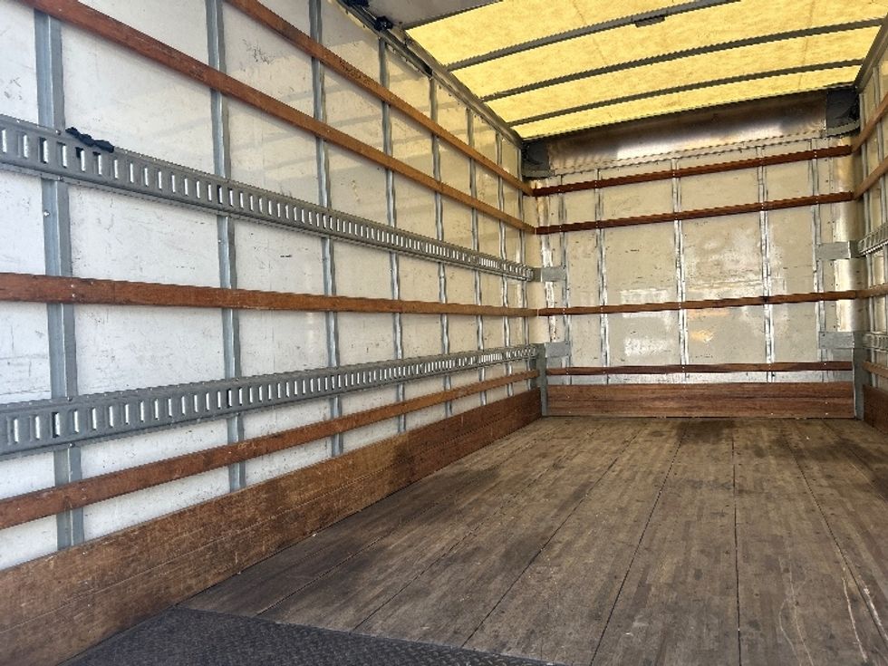 Light Duty Box Truck-Light and Medium Duty Trucks-Isuzu-2020-NPR EFI-Riviera Beach-FL-88,550\n\t\tmiles-$ 41,250 - Image 11