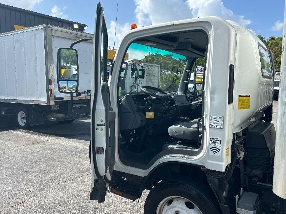Light Duty Box Truck-Light and Medium Duty Trucks-Isuzu-2020-NPR EFI-Riviera Beach-FL-88,550\n\t\tmiles-$ 41,250 - Image 16