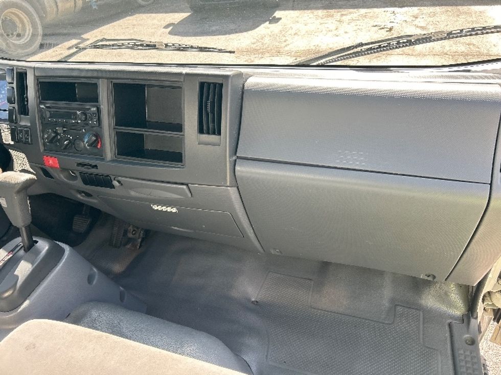 Light Duty Box Truck-Light and Medium Duty Trucks-Isuzu-2020-NPR EFI-Riviera Beach-FL-88,550\n\t\tmiles-$ 41,250 - Image 18