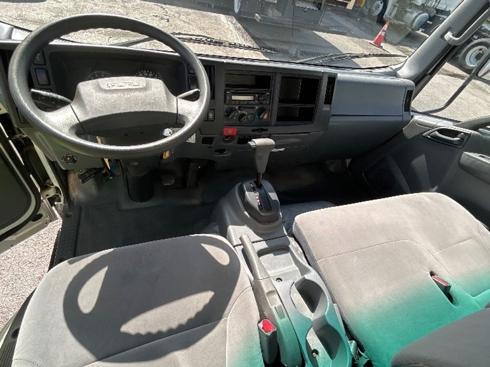 Light Duty Box Truck-Light and Medium Duty Trucks-Isuzu-2020-NPR EFI-Riviera Beach-FL-88,550\n\t\tmiles-$ 41,250 - Image 22