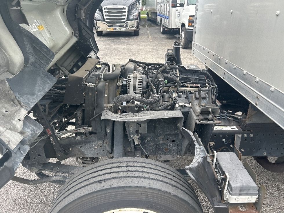 Light Duty Box Truck-Light and Medium Duty Trucks-Isuzu-2020-NPR EFI-Riviera Beach-FL-93,485\n\t\tmiles-$ 40,250 - Image 24