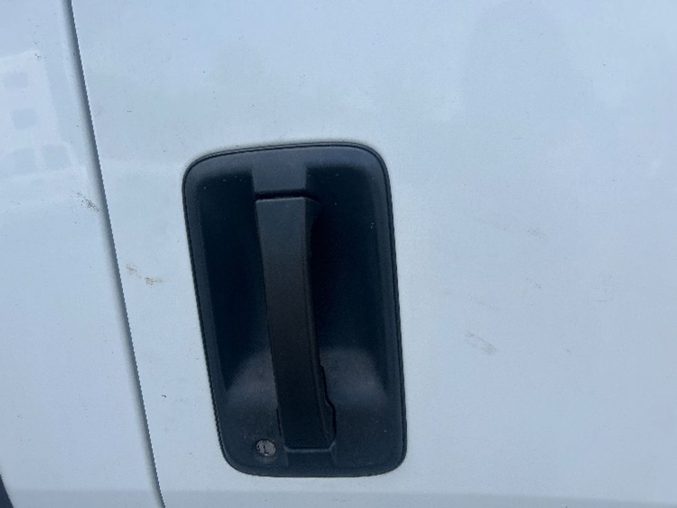 Light Duty Box Truck-Light and Medium Duty Trucks-Isuzu-2020-NPR EFI-Sacramento-CA-96,074\n\t\tmiles-$ 41,750 - Image 27