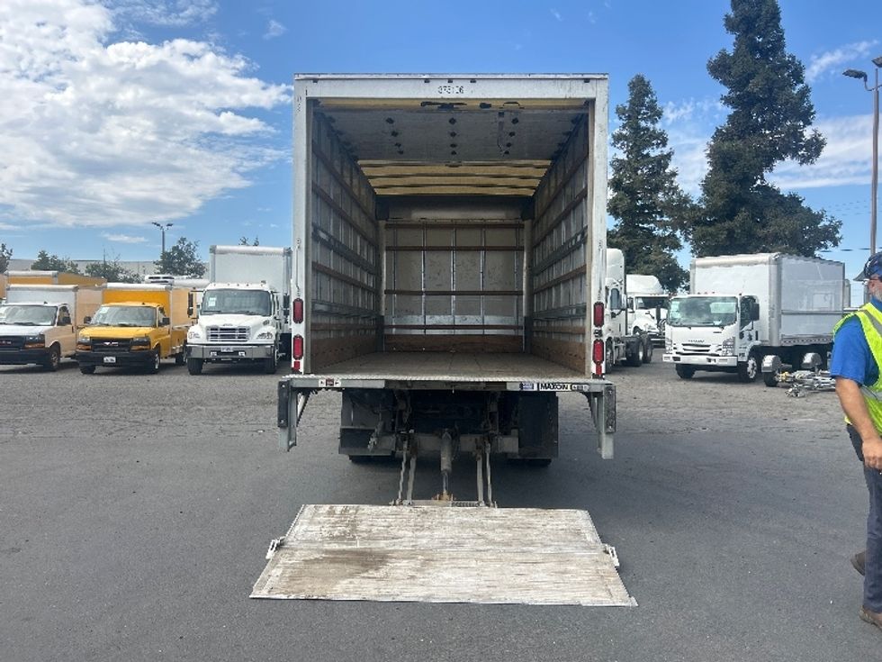 Light Duty Box Truck-Light and Medium Duty Trucks-Isuzu-2020-NPR EFI-Sacramento-CA-96,074\n\t\tmiles-$ 41,750 - Image 9