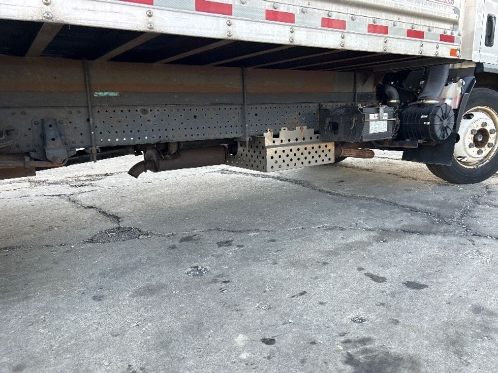Light Duty Box Truck-Light and Medium Duty Trucks-Isuzu-2020-NPR EFI-Saint Petersburg-FL-92,642\n\t\tmiles-$ 39,500 - Image 14